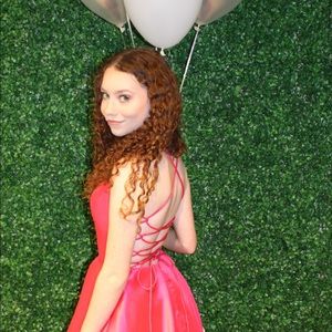 Meet your Posher, Jenna